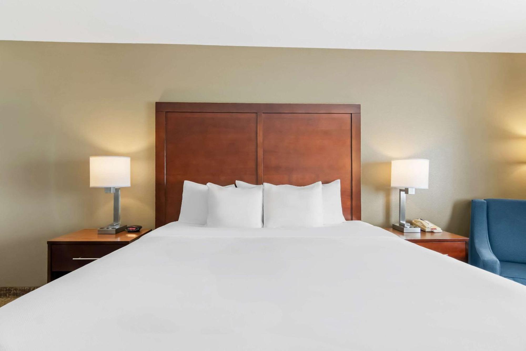 Comfort Inn Hebron-Lowell Area Dinwiddie Exteriör bild